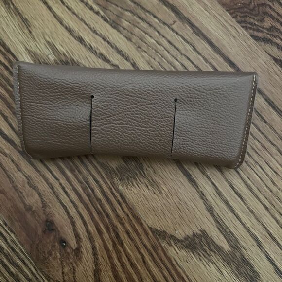 Ray-Ban Brown Sunglass Case - Picture 3 of 4